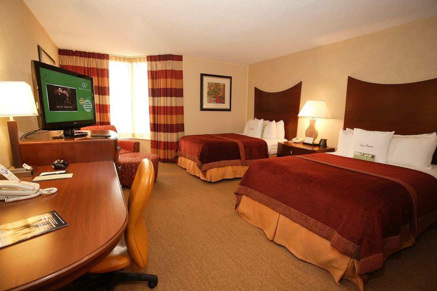 Doubletree By Hilton Murfreesboro Exterior foto